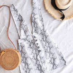 Honey Punch Deep V Neck Snake Print Dress Small